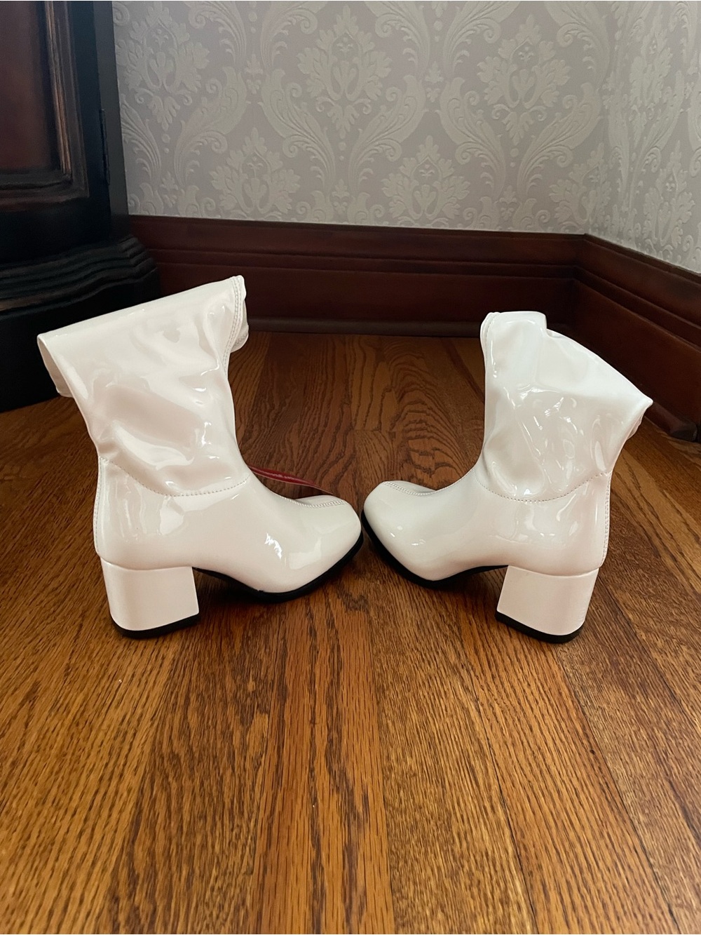 Glossy White Patent Mid-Heel Ankle Booties Gogo boots for 70s